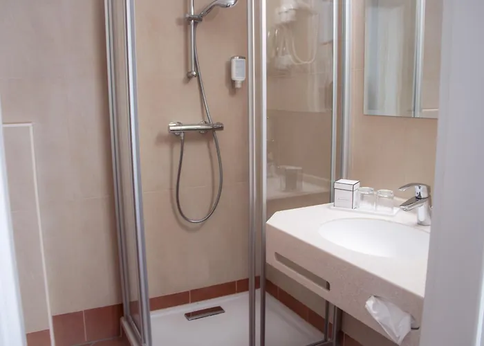 Hotel Suzanne 3*
