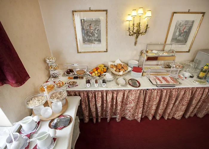 Suzanne Hotel 3*