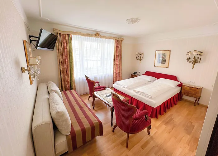 Suzanne Hotel