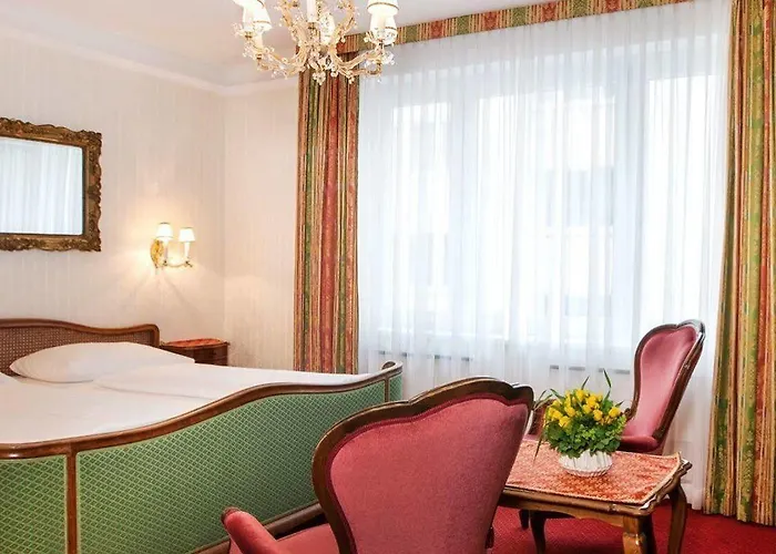 Suzanne Hotel